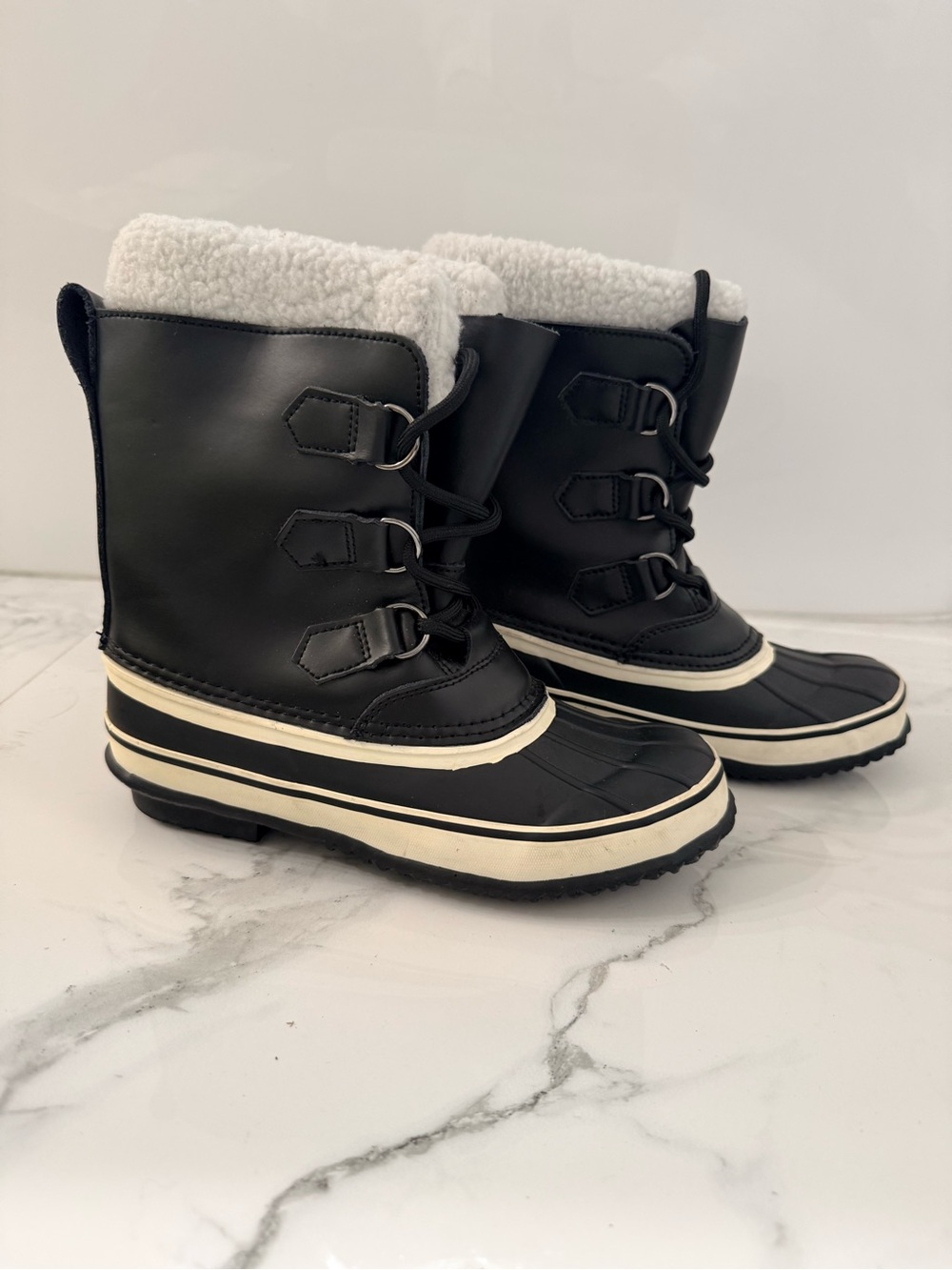 Target Kids Thermolite Insulated Winter Snow Duck Boots Black Size 4